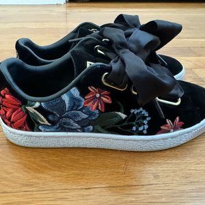 Puma Heart Basket Sneakers